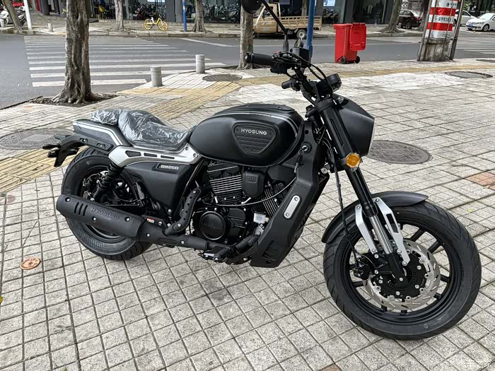 【图】hyosung骁胜坦影250_摩托车论坛_汽车之家论坛