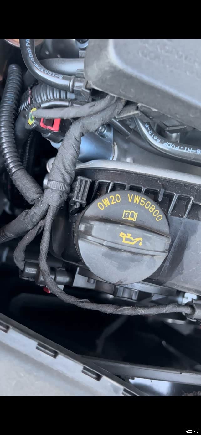 【图】22款a6l45四驱3000公里机油加注口漏油_奥迪a6l论坛_汽车之家