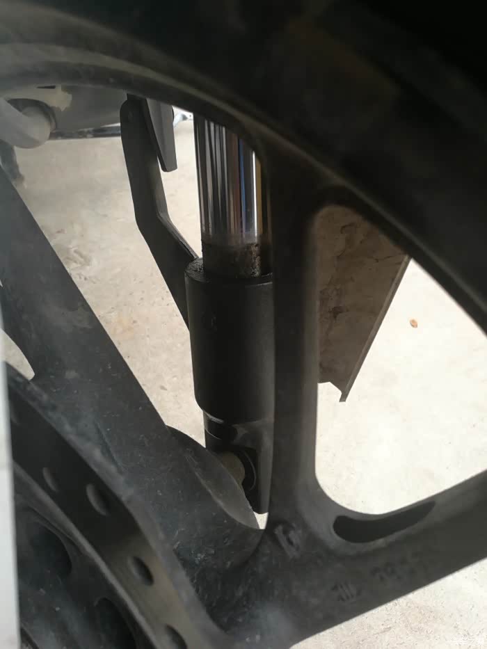 【图】本田190x,前减震漏油现象多么?_摩托车论坛_汽车之家论坛