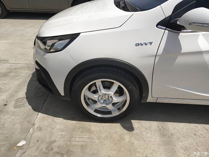 宝骏310w自动豪华版升级轮毂