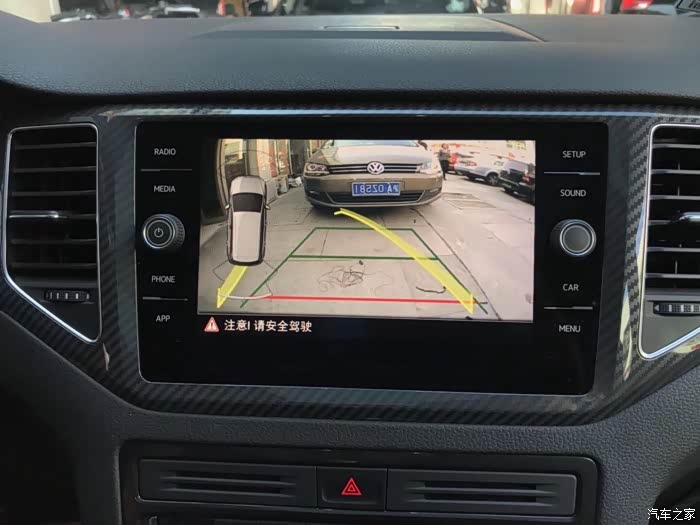 花都区探岳豪华四驱版升级倒车影像