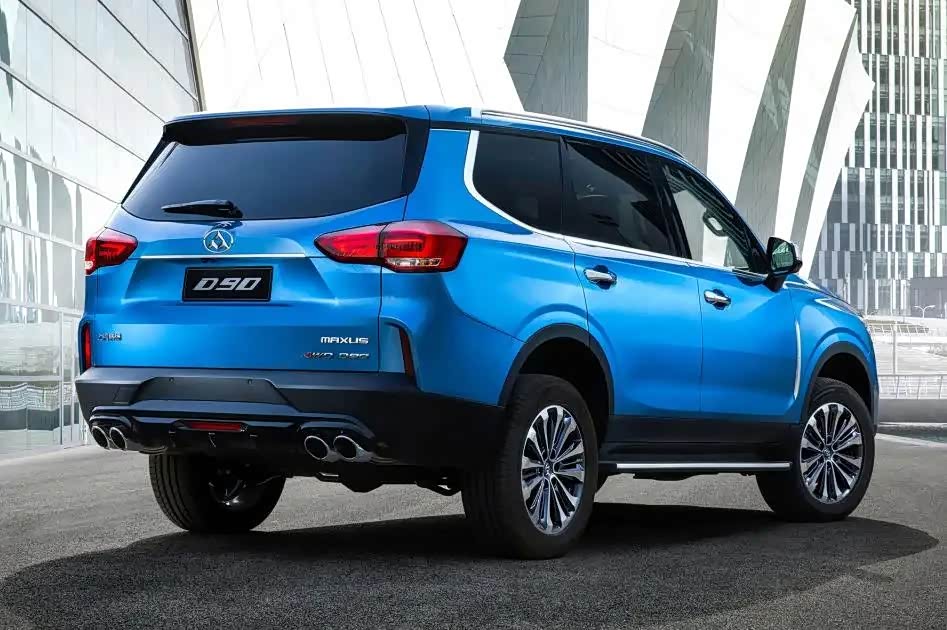 上汽大通maxusd90是一款5门7座的中大型suv