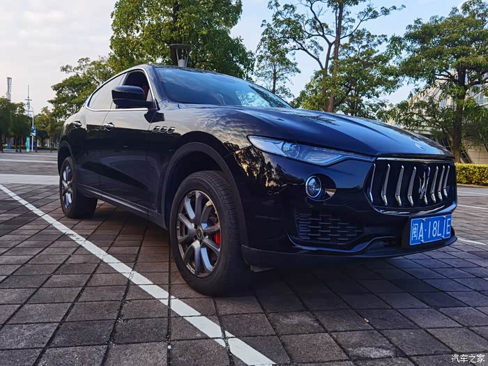 100万的车200万的feel我的新座驾玛莎拉蒂levante