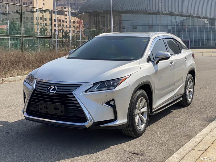 缘分到了买个车提雷克萨斯rx稀有的银色