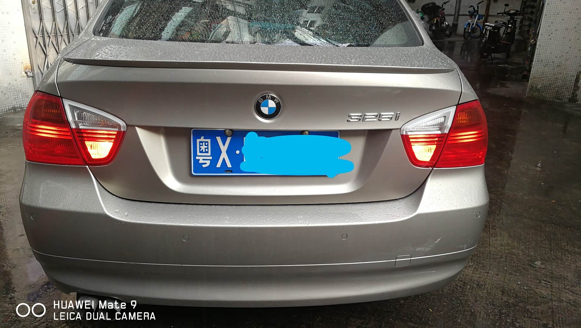 新款x5后雾灯只有左边亮右边的不亮