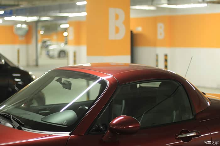 深夜地库洗车mx5