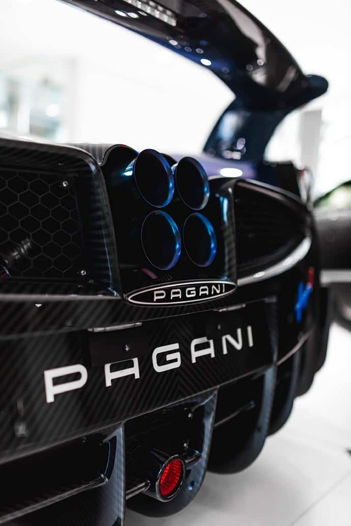 pagani huayrabc 篮碳真酷!完美!