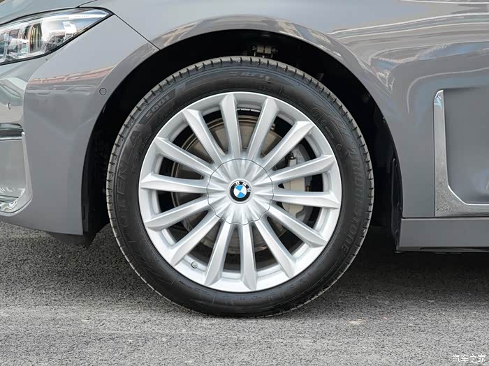 【图】出2021款730轮毂轮胎_宝马7系论坛_汽车之家论坛