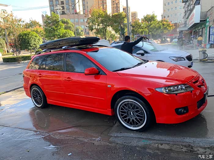 马自达6瓦罐经典红色