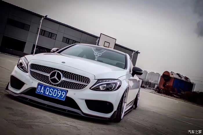 全新奔驰c满天星中网