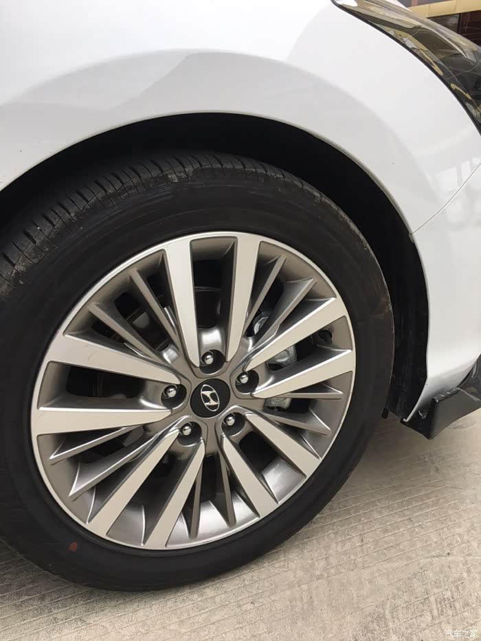 17寸17款名图轮毂出两个