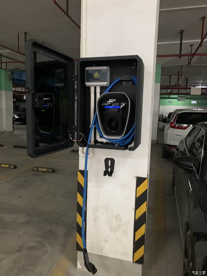 宝马新能源充电桩保护箱方便好用可以私聊