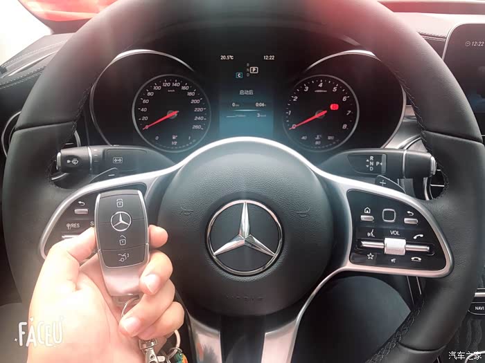 奔驰c260l放歌怎么在方向盘换下首歌曲