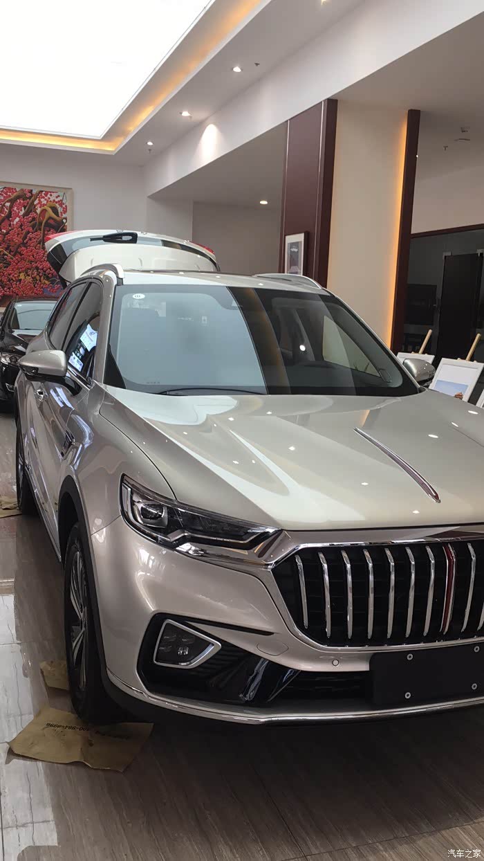 全国各地的车友有没有hs5金色的实车相片啊刚定了蓝色