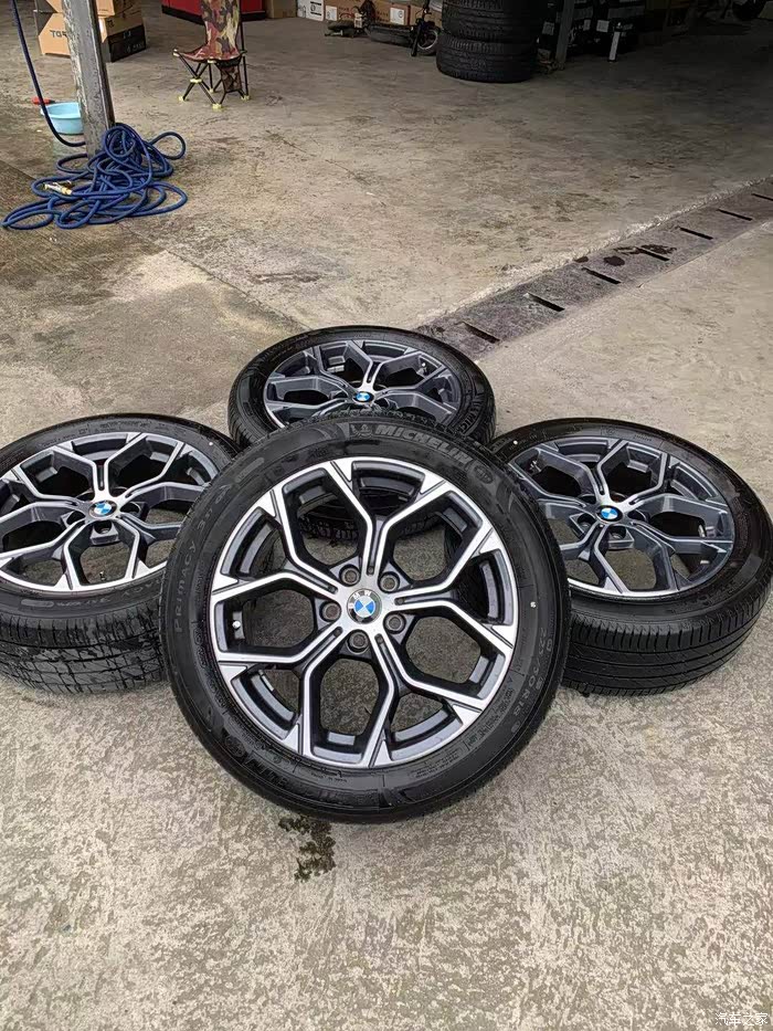 出售宝马x1轮毂