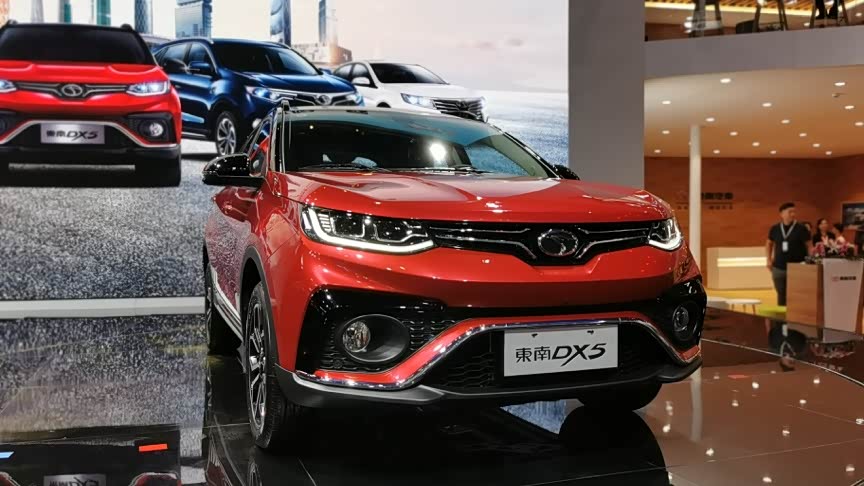 东南dx5也成为本次车展中广受关注的车型之一