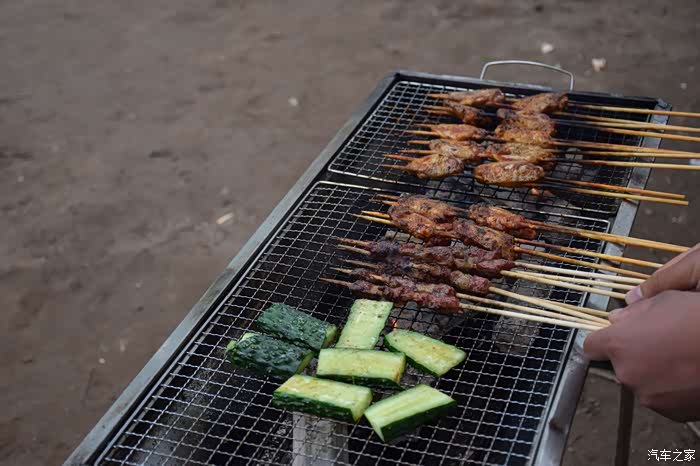 武汉宝骏车友圈春意盎然月天兴洲越野烧烤嗨翻天