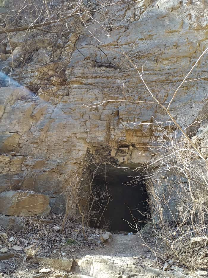济南龙洞风景区藏龙涧一线天黑峪自驾游