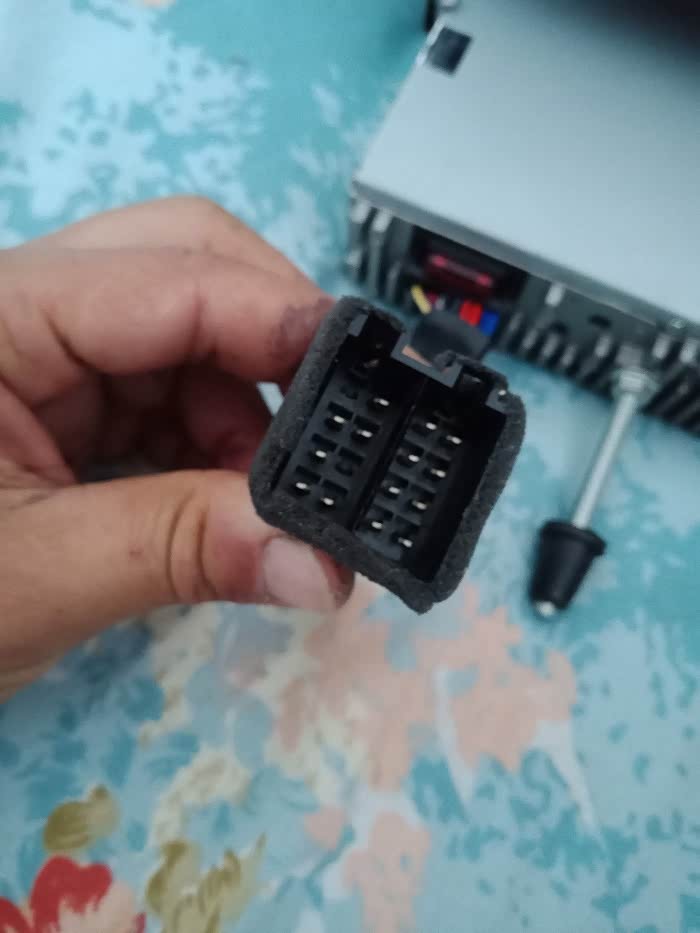 【图】原车收音机 电源接线 是哪两根_风光330论坛_汽车之家论坛