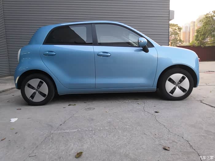 追不上我吧,欧拉r1就是这么强大,市内通行首选