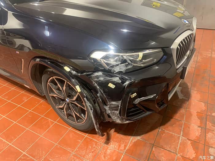 【图】被土渣车追尾_宝马x3论坛_汽车之家论坛