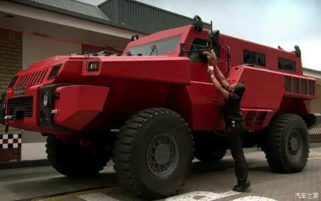 印度南非的掠夺者超级越野车!防穿甲弹,防反坦克地雷,防tnt