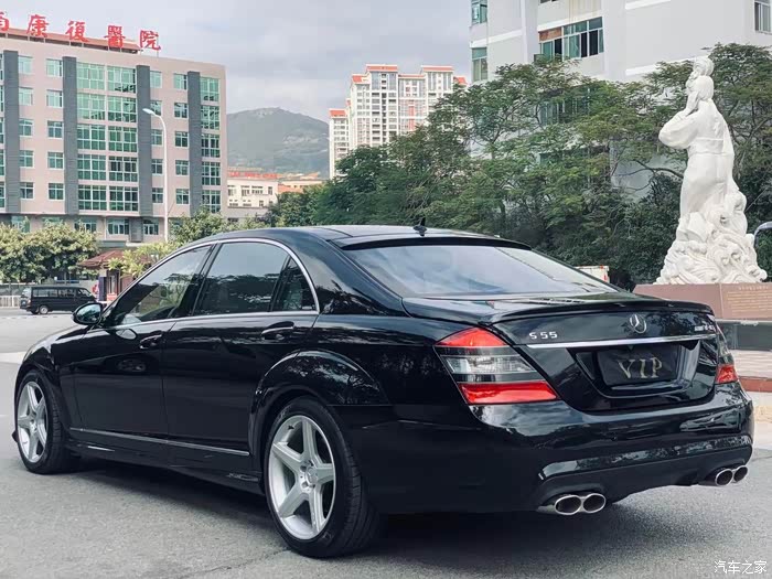 出台w221奔驰s500v855排量08年上牌车况无事故水泡