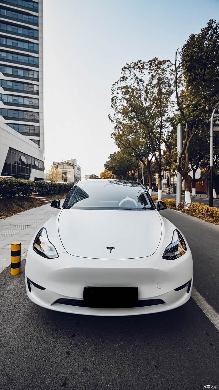 远山的缥缈苏州特斯拉modely改色远山灰外拍赏析