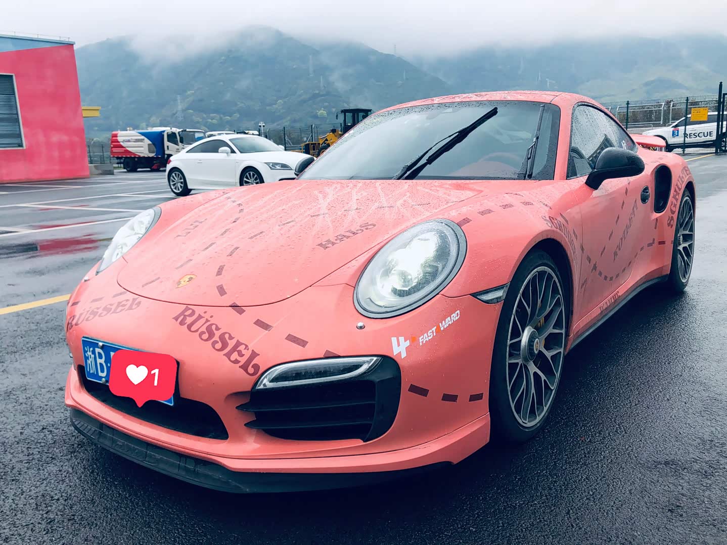 【图】今年很流行的pinkpig"粉猪"涂装_保时捷911论坛_汽车之家论坛