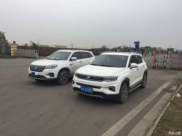 争奇斗艳的长安cs35plus和cs75两兄弟