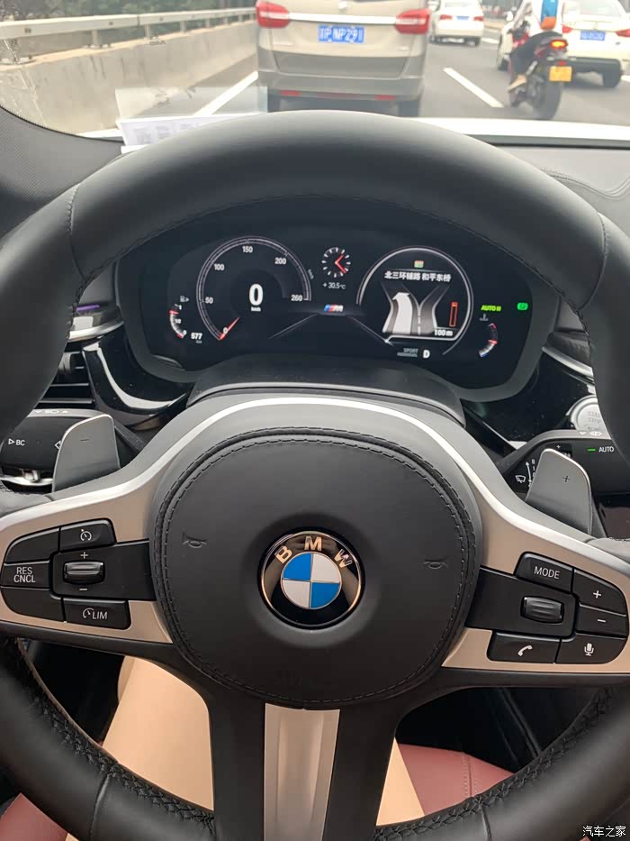 【图】女司机福音5系 液晶屏显示导航功能真好_宝马5系论坛_汽车之家