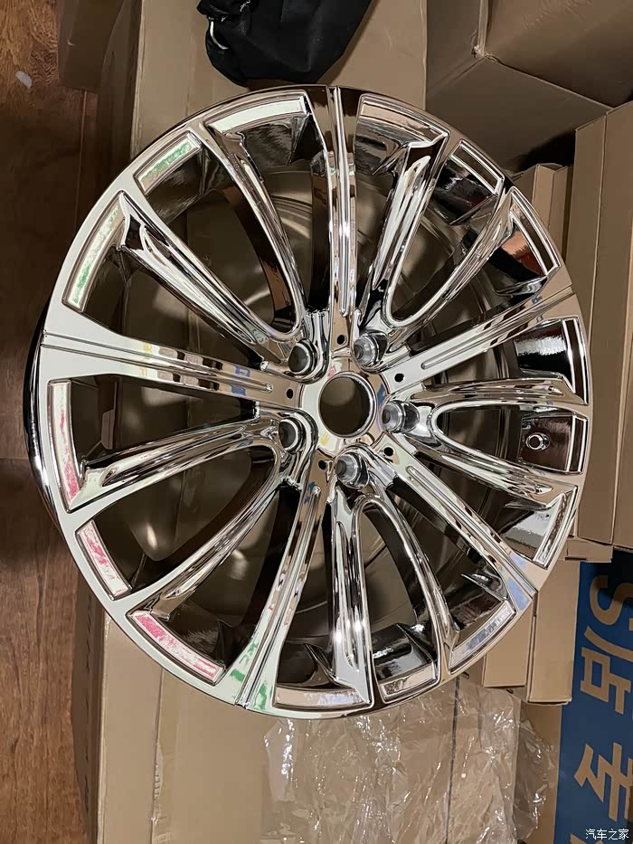 别克gl8私人定制锻造亮光19寸轮毂酷酷