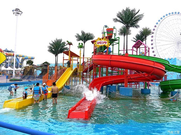 放肆一夏来到海上明珠乐园享受水世界的清凉