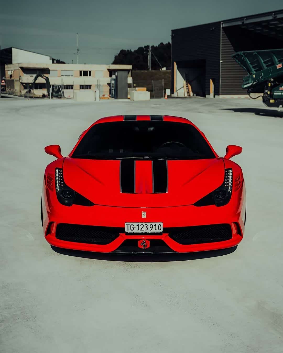 法拉利458 speciale 红色大气.
