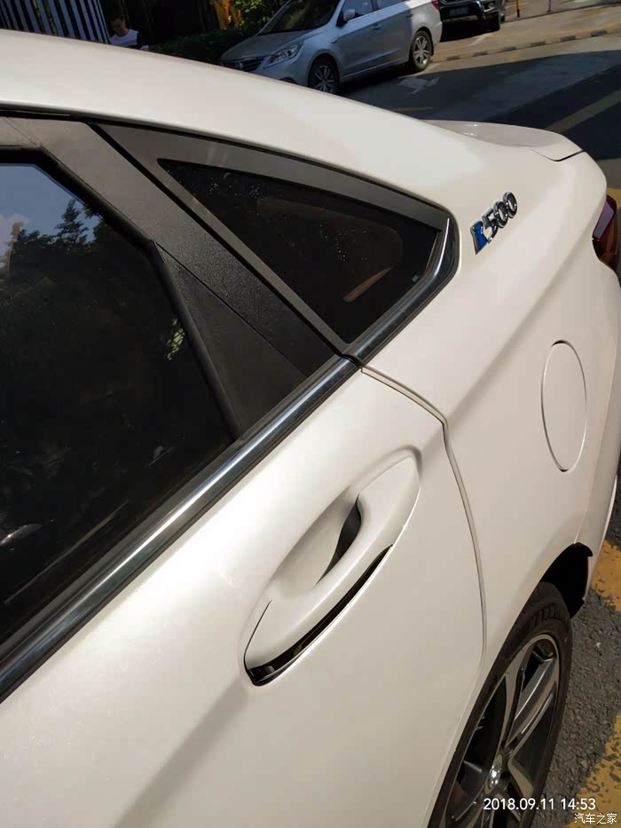 eu5的油漆是珍珠白吧