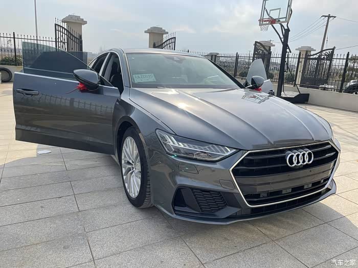 喜提最美轿跑奥迪a7