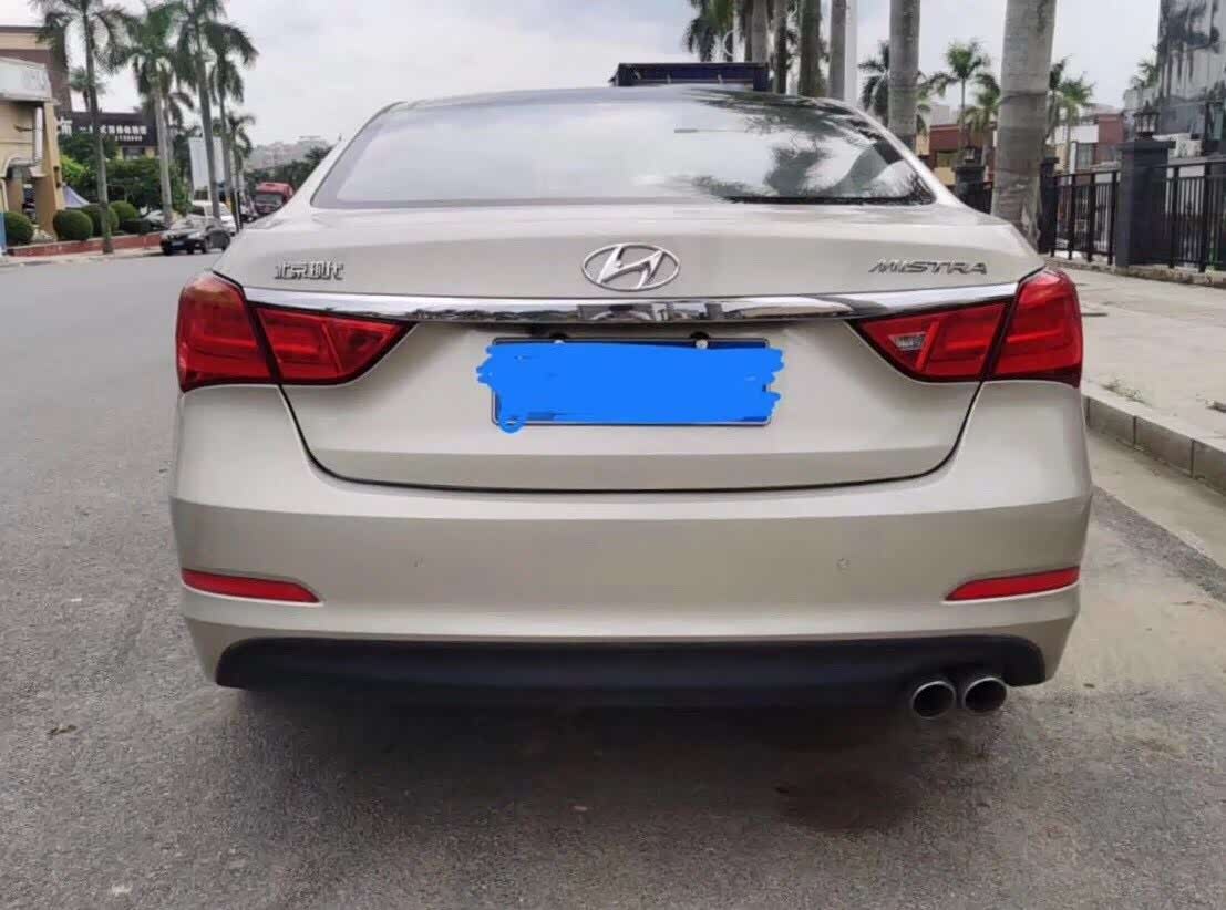 金色的现代名图非常好看!爱了!