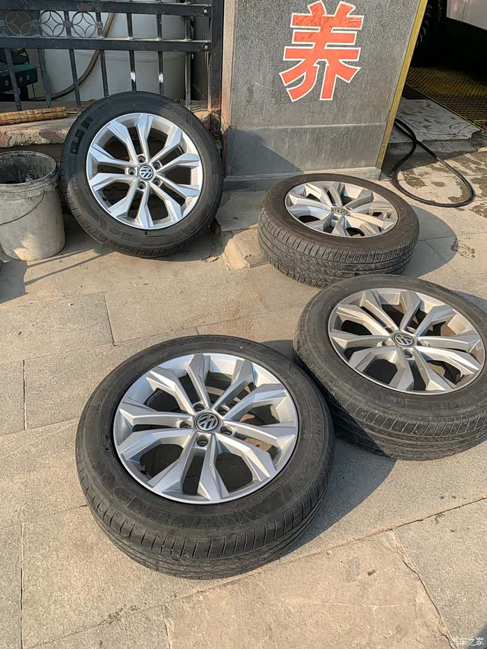 迈腾17寸花瓣轮毂出售