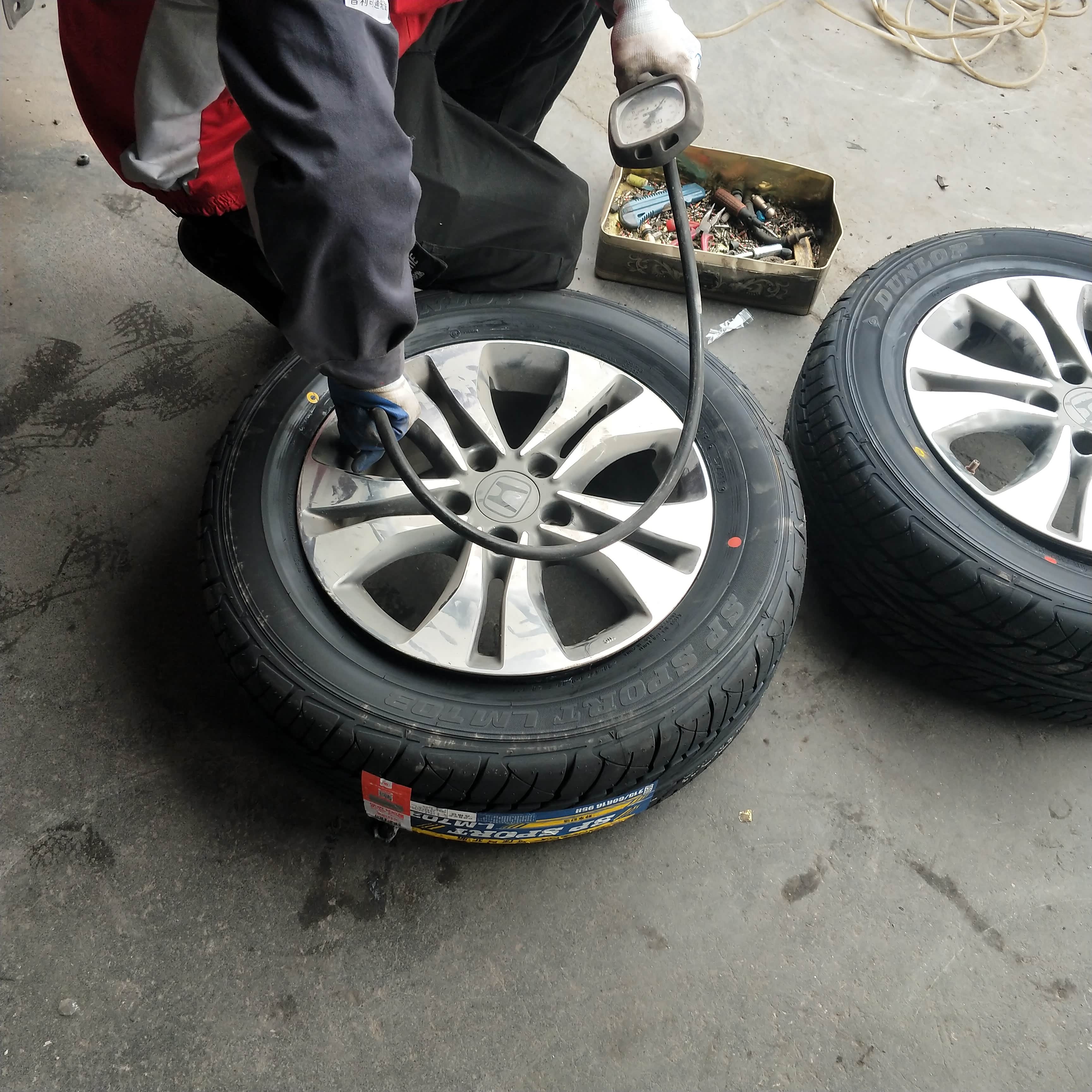 九代雅阁邓禄普轮胎换新分享
