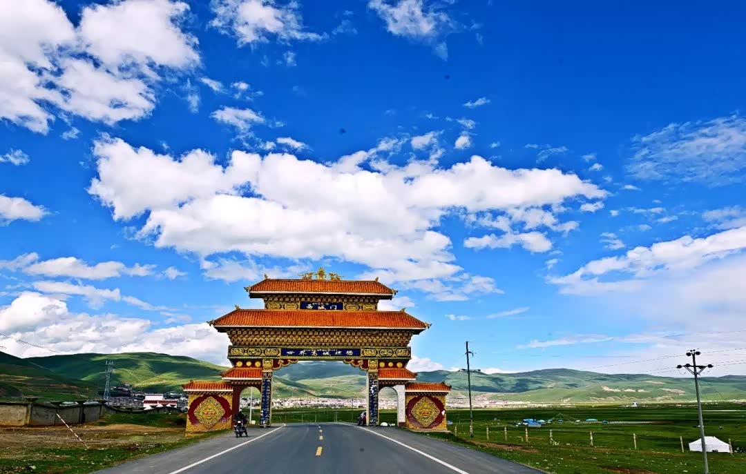 川藏线 ,美景如画,美丽壮观.