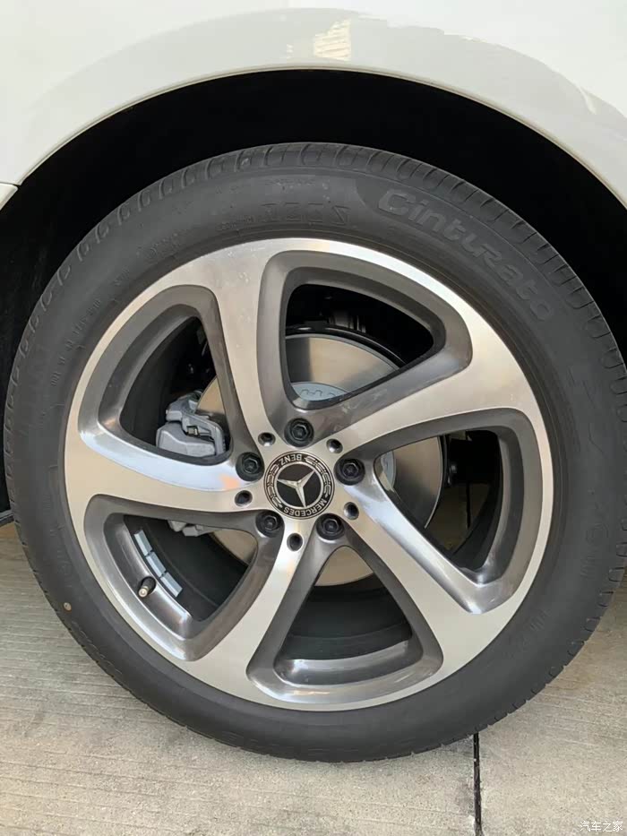 养车点评师# e见钟情 奔驰e300提车加装安尼卡音响