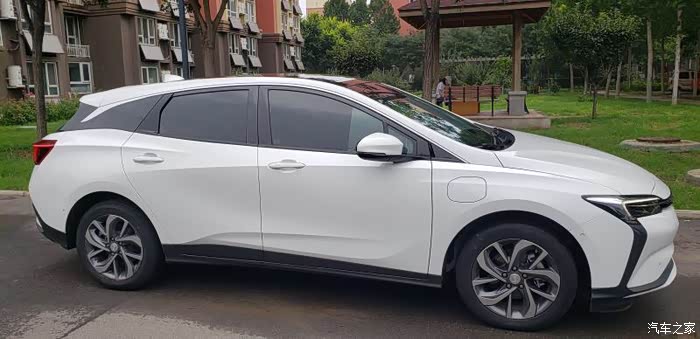 白色微蓝6 日常用完全ok