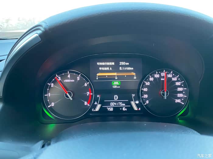 冠道240高速120迈转速3000左右