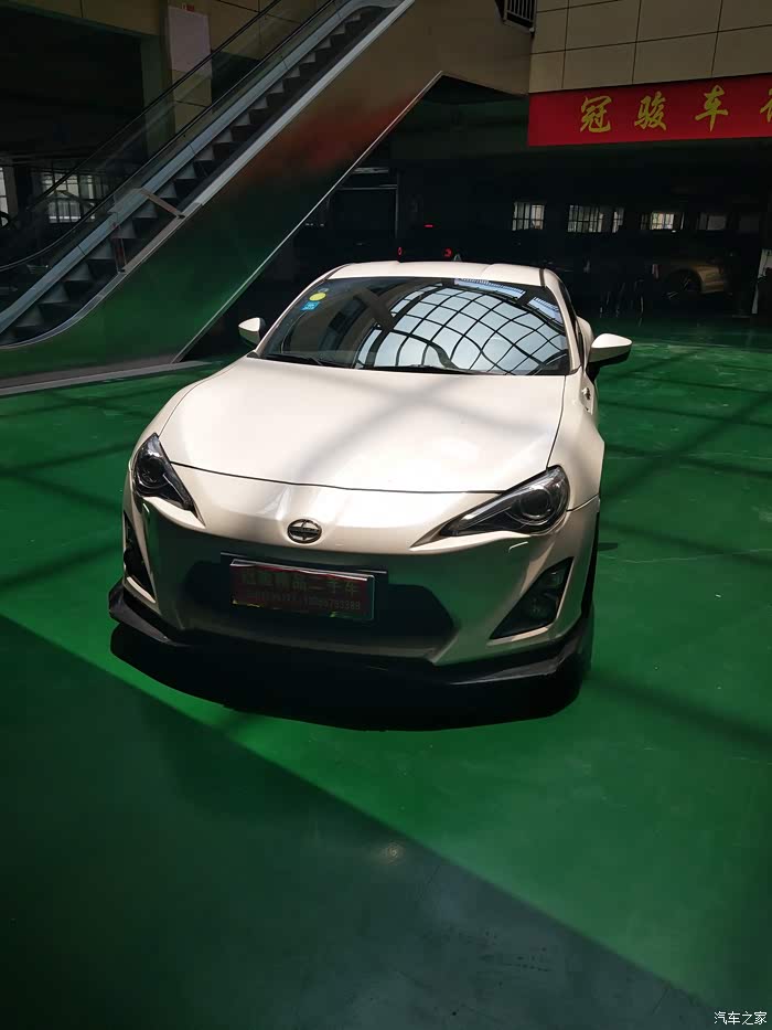 收台丰田86.白色黑内的自动挡的.个人的进