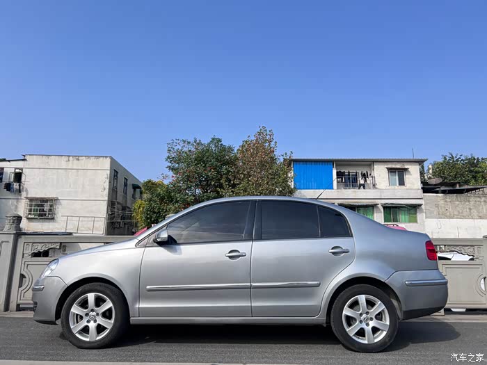 2011年大众polo自动挡带天窗转让