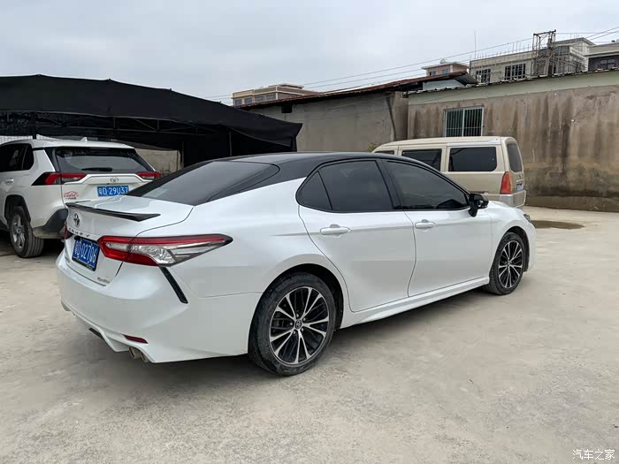 19款凯美瑞25s锋尚版黑白双拼色不让发敏感词有意私我