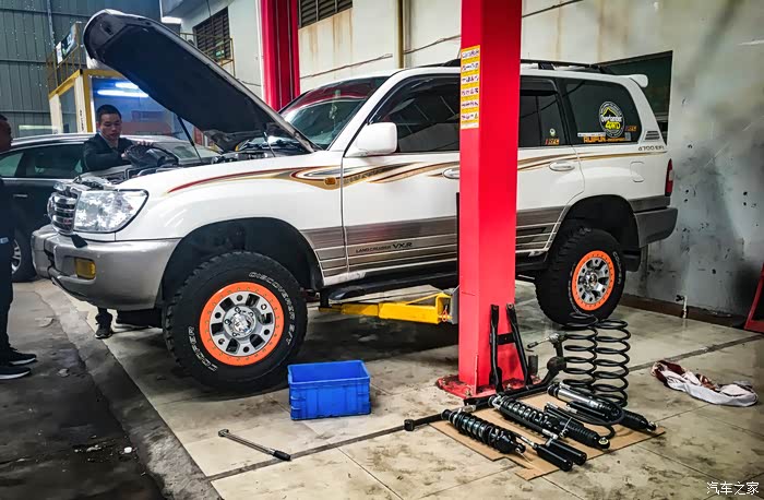 完美一跃陆巡lc100圆梦的小小实用改装