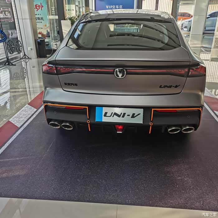 【图】univ2.0t哑光风暴灰鉴赏_长安uni-v论坛_汽车之家论坛