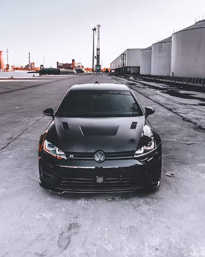 高尔夫r mk7,黑武士出征 .