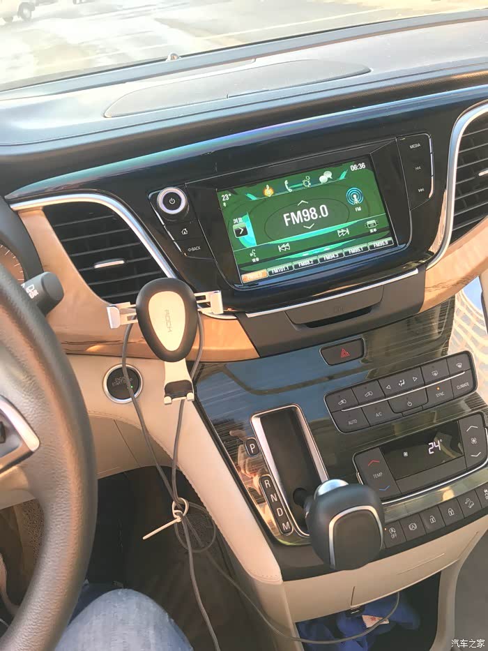 【图】你们有没有中控屏变绿屏?_别克gl8论坛_汽车之家论坛